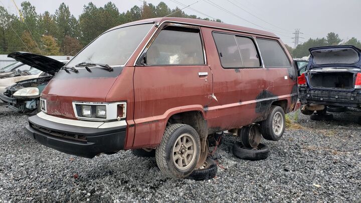 Junkyard Find: 1984 Toyota Van