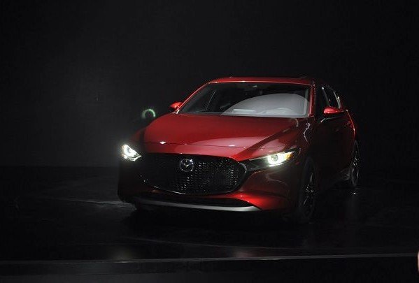 The Next Mazda 3: Zooming Right Along