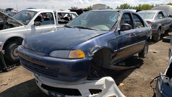 junkyard find a 1993 honda civic dx sedan with 323 486 miles