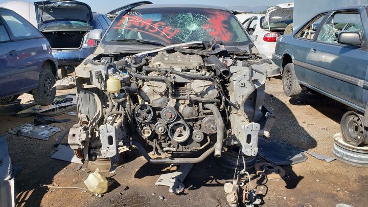 junkyard find 2003 nissan 350z coupe