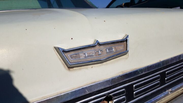 junkyard find 1968 ford ltd sedan
