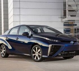 Not Giving Up: Toyota Wants Mass-produced Mirai FCVs, Longer Range
