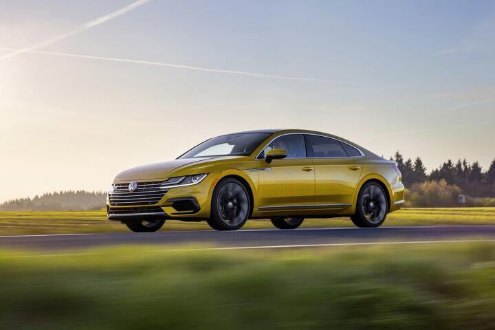 In a Shocking Turn, Volkswagen Bestows R-Line Trim on 2019 Arteon