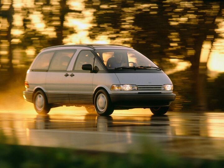 Buy/Drive/Burn: Toasting a Luxury Minivan From 1994