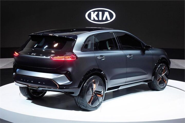 its eyes are just coming in kia niro ev concept bows at ces