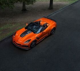 chevrolet corvette zr1 loses its top during official debut