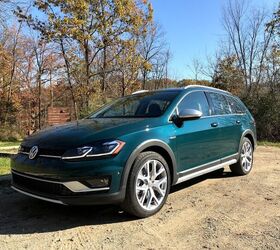 2018 Volkswagen Golf Family First Drive - Stick With What VW Does Best