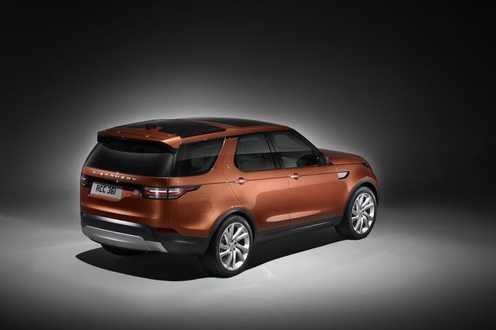 Higher Base Price, Cheaper Diesel Coming to 2018 Land Rover Discovery