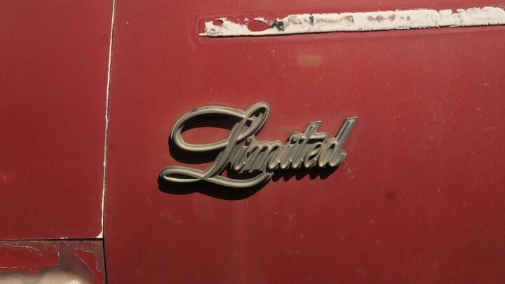 junkyard find 1977 buick electra limited