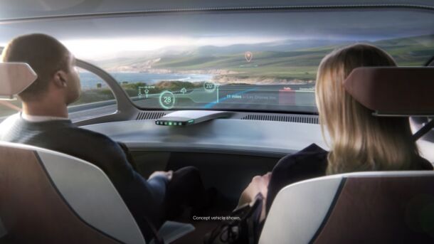 Autonomous Cars Make People Uncomfortable - What Can Manufacturers Do About It?