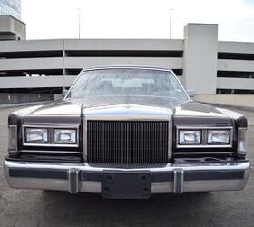 Vellum Venom 1988 Lincoln Town Car Signature Series The Truth