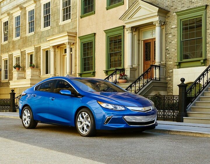 EPA Says a Chevrolet Volt Is Barely Greener Than a Toyota Prius