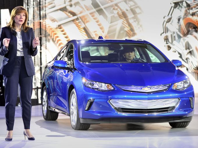 epa says a chevrolet volt is barely greener than a toyota prius