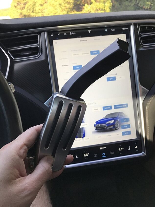 tesla model s gas pedal snaps off after driver tries showing off launch mode