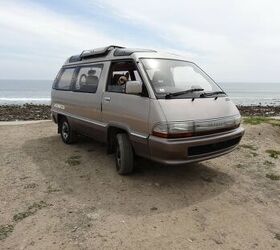 Rare Rides: This 1990 Toyota Town Ace Simply Kills It