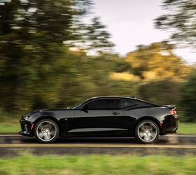Camaro Surges, Mustang Plunges: Camaro Ends Mustang's 22-Month Winning Streak