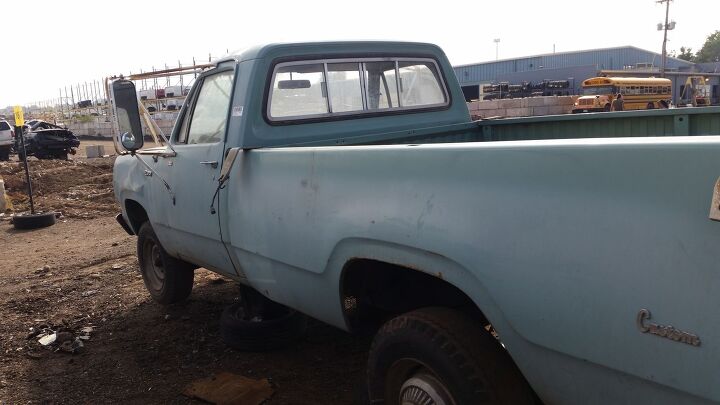 junkyard find 1972 dodge d200 custom sweptline