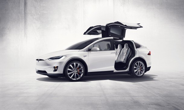 Tesla Quietly Adds a New Model X - Now With Less Range!