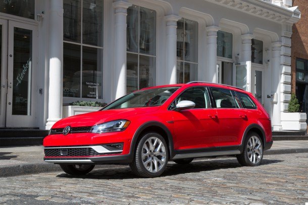 2017 volkswagen golf alltrack hit the minor trails and bring the family