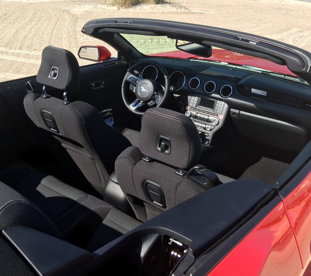 2016 ford mustang v6 convertible rental review
