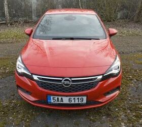 Opel Astra J sedan - Quick Look 