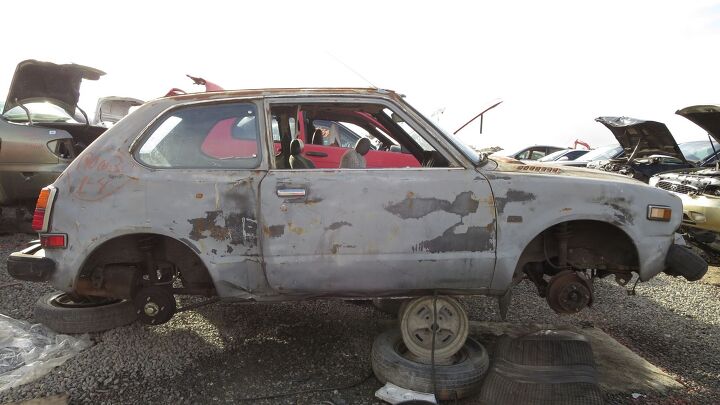 junkyard find 1978 honda civic hatchback