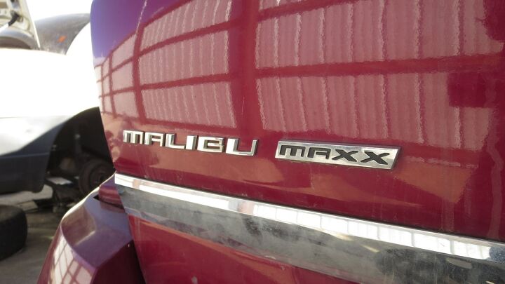 junkyard find 2006 chevrolet malibu maxx