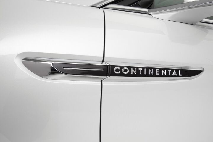 naias 2016 2017 lincoln continental offers quiet luxury in detroit