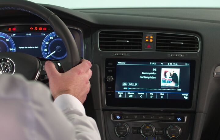 LEAKED: Volkswagen Might Show This Full TFT Display, Infotainment System at CES (Video)