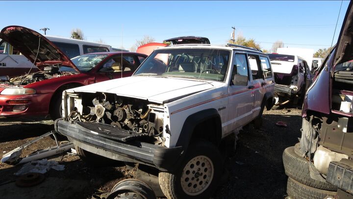 junkyard find 1991 jeep cherokee sport