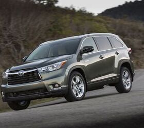 Doug Drives: How the Hell Does the Toyota Highlander Hybrid Not Have Any Competitors?