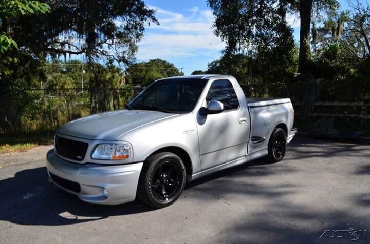 Digestible Collectible: 2000 Ford SVT Lightning