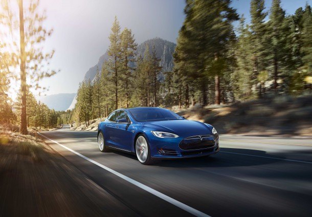 tesla updating its cars with semi autonomous driving starting on thursday
