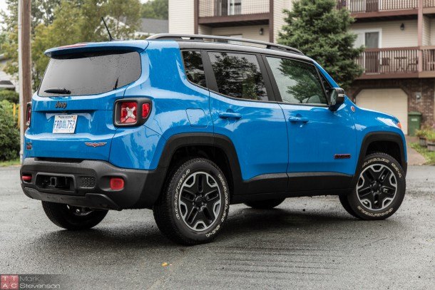 2015 jeep renegade trailhawk 44 review a gimmick wrapped in nostalgia