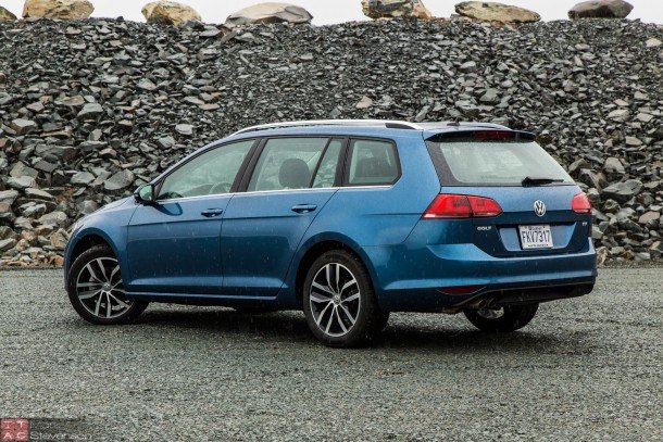 2015 volkswagen golf sportwagen tdi review hold right there