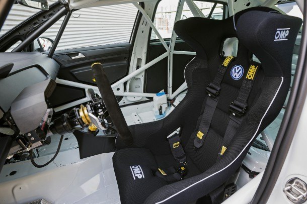 volkswagen builds race golf for touring car customer teams