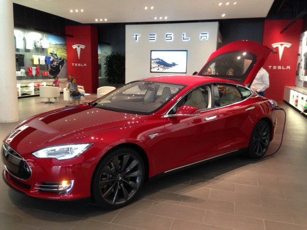 Tesla Gains Renewed Support From FTC For Direct Sales Model