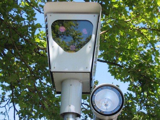 more legislators move to ban red light cameras