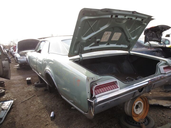 junkyard find 1967 oldsmobile delta 88