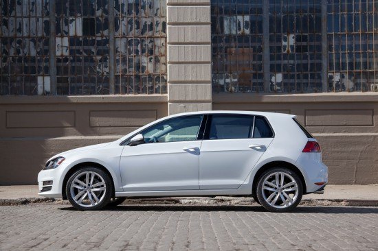 volkswagen usa s sales decline begins anew in february 2015