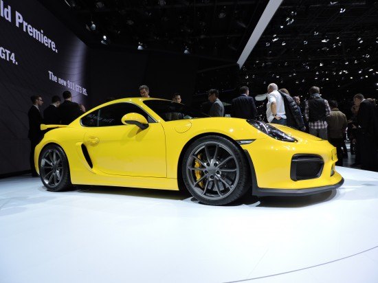 Geneva 2015: Porsche Cayman GT4 Debuts
