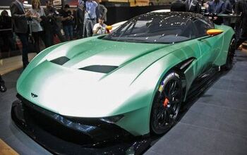 Geneva 2015: Aston Martin Vulcan Bows