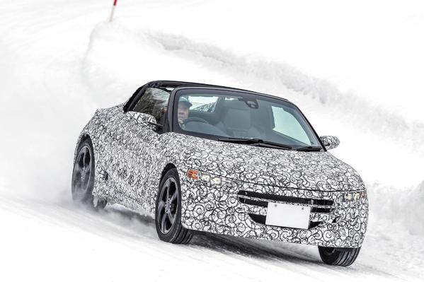 Your First Look At The Honda S660
