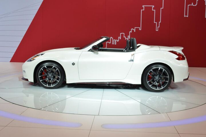 chicago 2015 nissan 370z nismo roadster concept bows