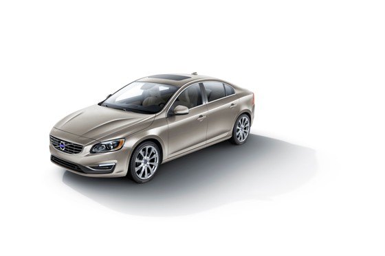 NAIAS 2015: Volvo S60 Inscription, XC90 R-Design Revealed