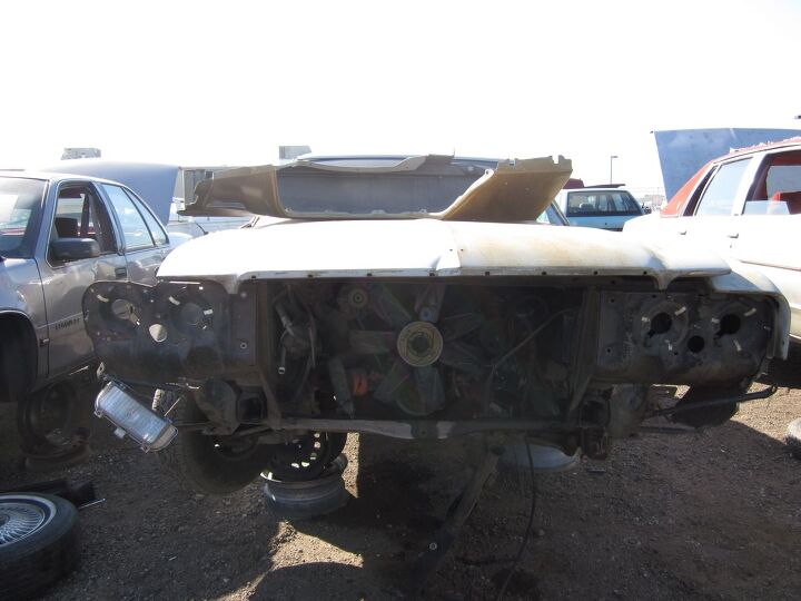 junkyard find 1972 buick skylark sedan