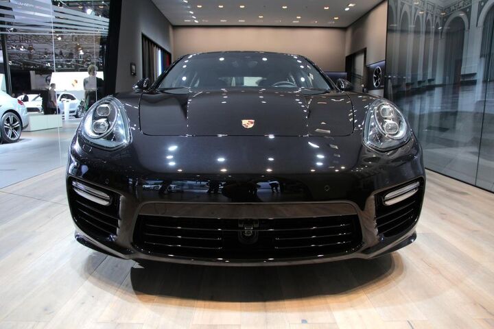 Los Angeles 2014: Porsche Panamera Exclusive Series Debuts