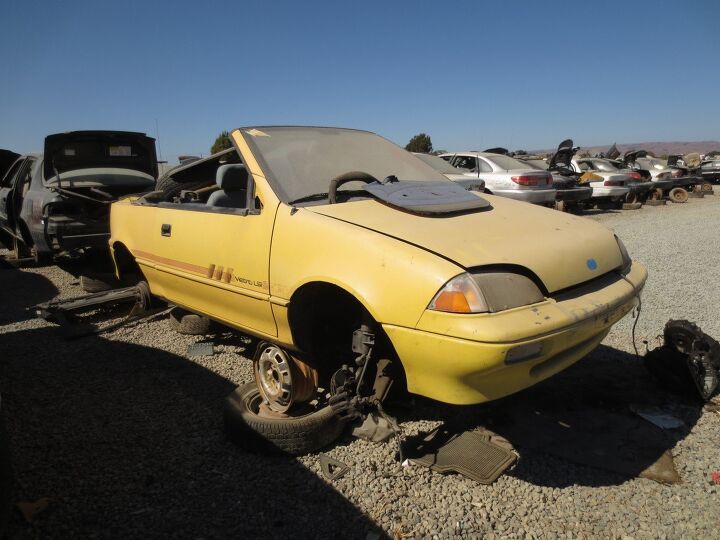 junkyard find 1990 geo metro lsi convertible