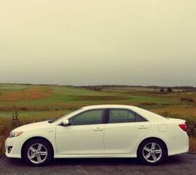 Capsule Review: 2014 Toyota Camry Hybrid SE