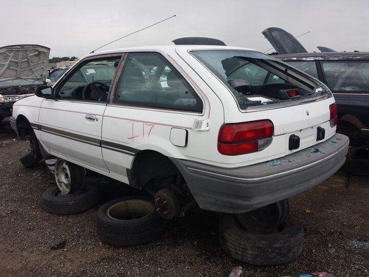 junkyard find 1988 mercury tracer hatchback